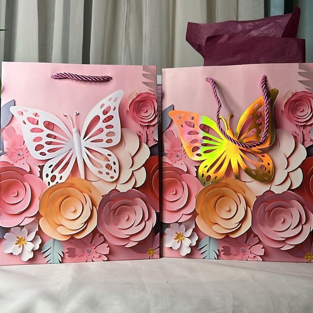 Pick (1) Beautiful Reusable Gift Bag - Picture 4 of 6